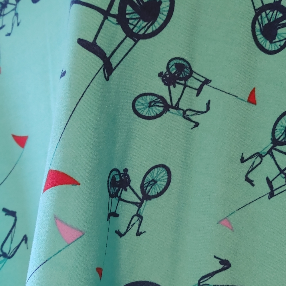XS LuLaRoe Bicycle Shirt